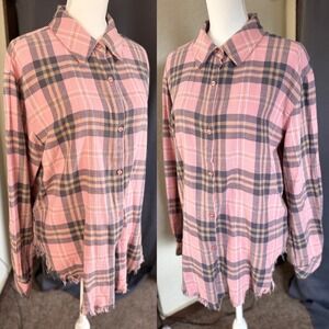 Jun & Ivy Pink Plaid Button Down Fringe Hem Flannel Shirt Medium